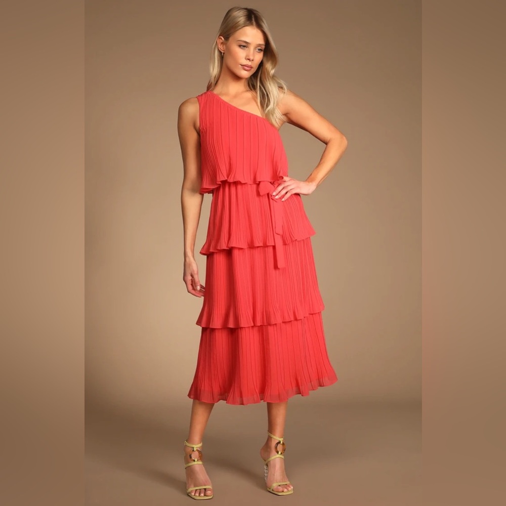 NWT lulus Vision of Spring Coral Plisse One-Shoulder Tiered Midi Dress size‎ S